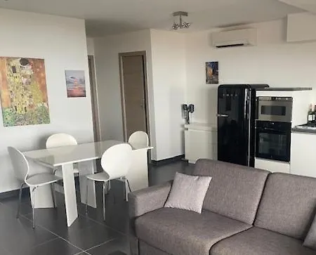 Lumineux T2 Vue Terrasse Parking Sari-Solenzara