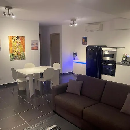 Lumineux T2 Vue Terrasse Parking *